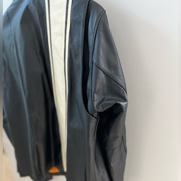 Woman’s Harley Davidson premium leather moto jacket. LIKE NEW. Size W1 - Picture 13 of 16